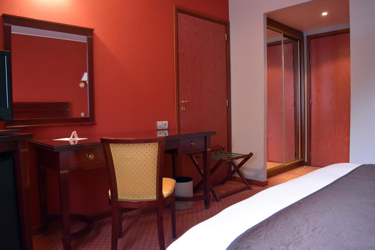 Hotel Le Pole Europeen Aubange Экстерьер фото