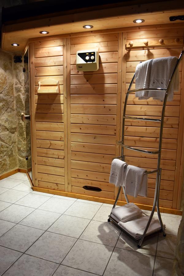 Hotel Le Pole Europeen Aubange Экстерьер фото